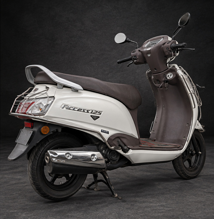 Suzuki Access 125 view 3