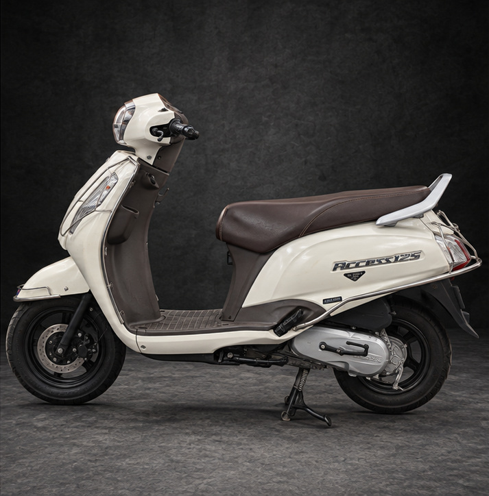Suzuki Access 125 view 2