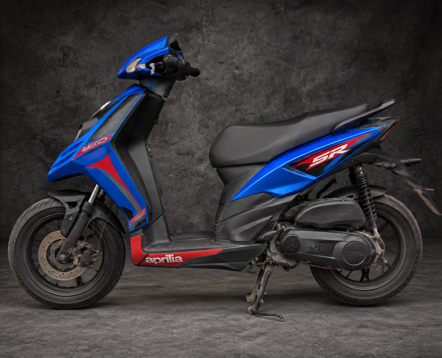 Aprilia SR 160 view 2