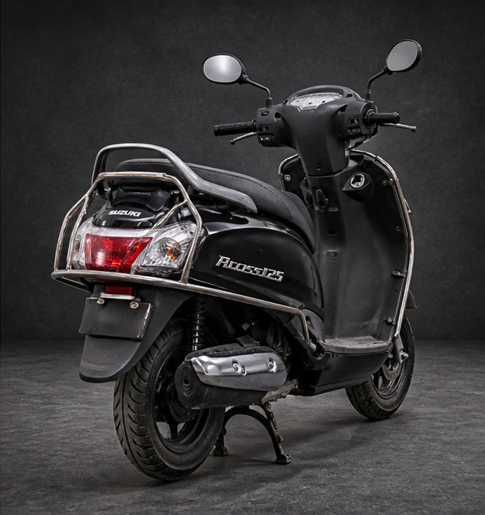 Suzuki Access 125 view 3