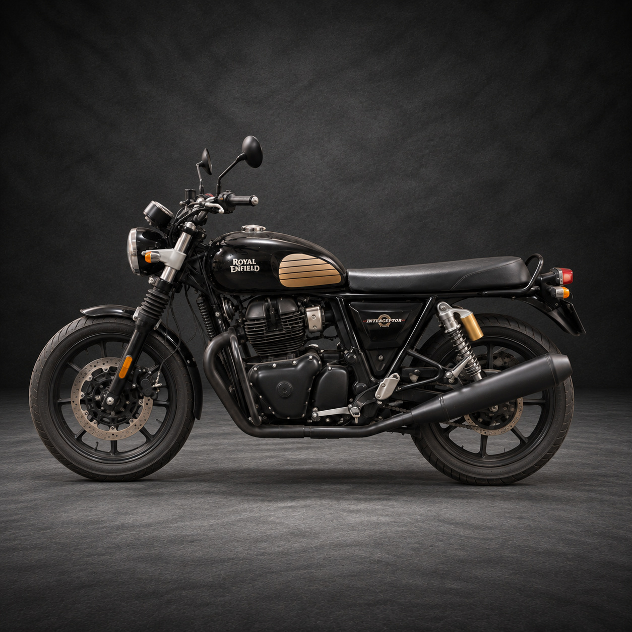Royal Enfield Interceptor 650 view 2