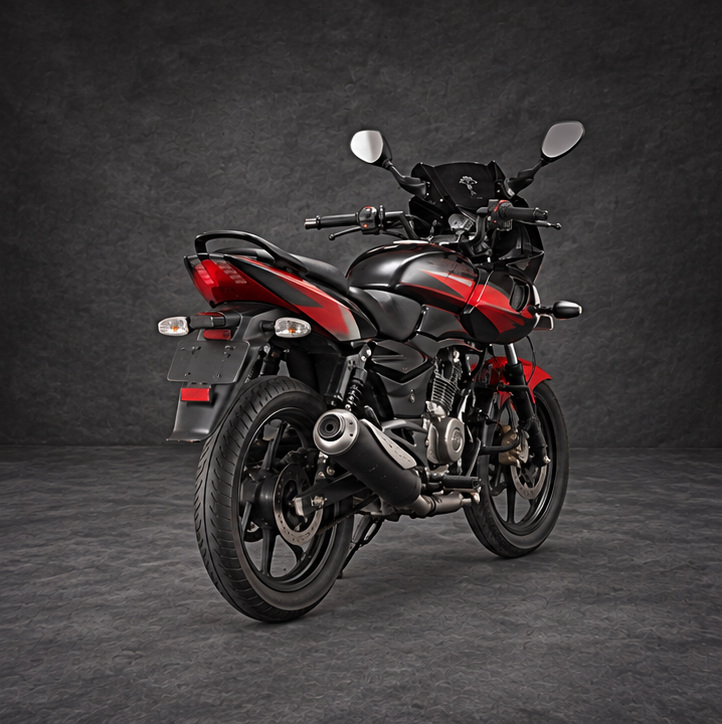 TVS Apache RTR 200 4V view 3