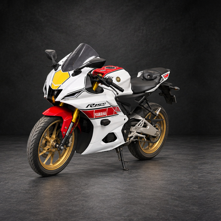 Yamaha R15 V4 view 1