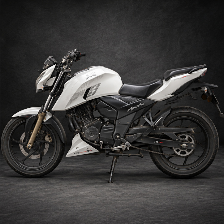 TVS Apache RTR 200 4V view 2