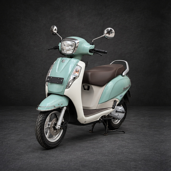 Suzuki Access 125 front-left view